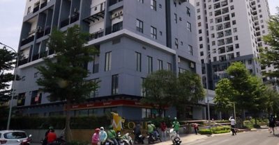 Phong tỏa thêm 2 chung cư ở TP.HCM