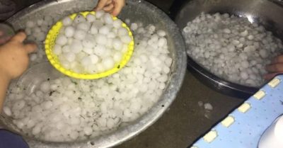 Mưa đá dội xuống Lào Cai có những viên to như trứng gà