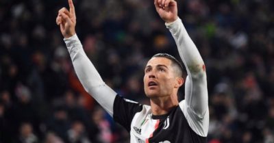 Ronaldo bị bán tháo: Covid-19 đến bước này, không gì là không thể!