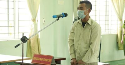 Người đầu tiên chống đối, không đeo khẩu trang bị phạt 9 tháng tù