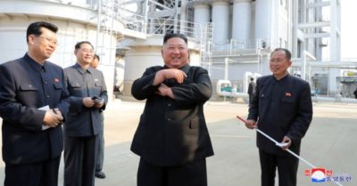 Kim Jong Un tái xuất bí ẩn như khi mất tích