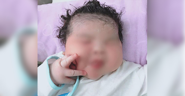 Bé gái sơ sinh nặng 6,1kg ở Sóc Trăng