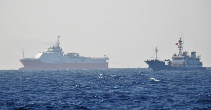 tàu Hải Dương Trung Quốc xâm phạm biển Đông.