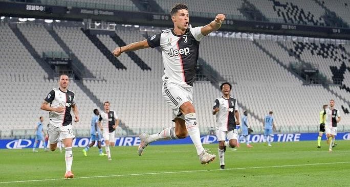 CR7 đá hỏng penalty trong ngày Juve vô địch Serie A thứ 9 liên tiếp