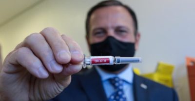 Gián điệp Trung Quốc, Nga và Iran tìm cách đánh cắp nghiên cứu vắc xin của Mỹ