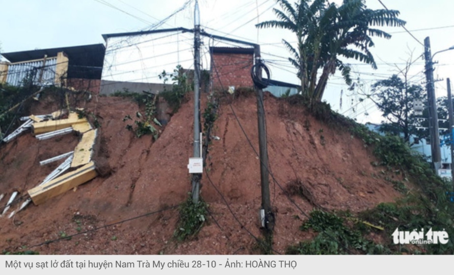 Một vụ sạt lở đất tại huyện Nam Trà My, Quảng Nam chiều 28/10.