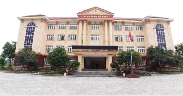 khai trừ đảng