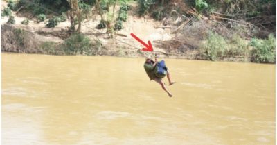 Người dân đu dây qua sông Pô Kô như Tôn Ngộ Không: ‘Lúc mắc kẹt, tôi vừa ôm con vừa dùng tay kéo vào bờ’