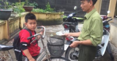 Học sinh lớp 4 trả lại 3 triệu nhặt được trên đường