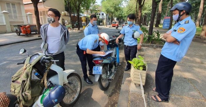 phạt tiền không đeo khẩu trang