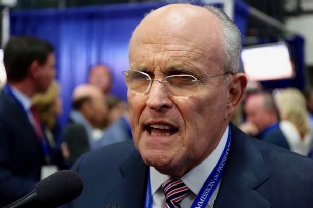 Luật sư Giuliani cảnh báo gian lận bầu cử tại Mỹ