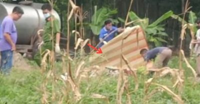 Người thân phát hiện hai vợ chồng trong bồn chứa phân