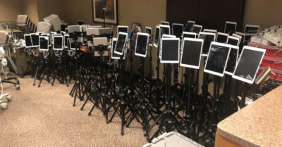 Bức ảnh phát ra tiếng khóc: Căn phòng đầy những Ipad giúp bệnh nhân Covid nói lời từ biệt với gia đình