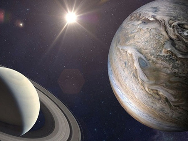 2 hành tinh là Sao Mộc và Sao Thổ sẽ gần như chập 1 trong đêm nay - Ảnh: THE IRISH TIMES, đồ họa dựa trên dữ liệu NASA.