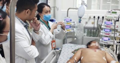 Nam sinh 14 tuổi nguy kịch vì ‘nhiễm khuẩn lạ’