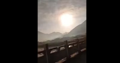 Video: Dị tượng ‘Quả cầu lửa’ khổng lồ vừa từ trên trời rơi xuống một tỉnh của Trung Quốc