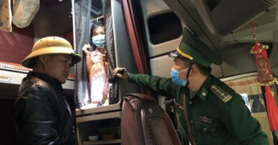 Trốn trong ‘cabin’ xe từ Lào về để trốn cách ly