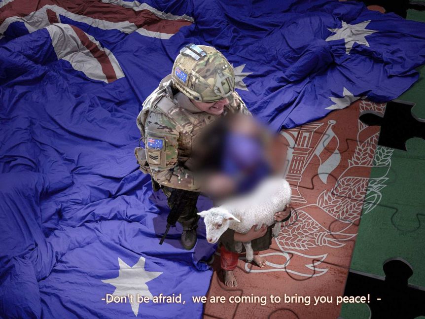 Bức ảnh giả mạo nhằm bôi nhọ Úc của phát ngôn viên Bộ Ngoại giao Trung Quốc Triệu Lập Kiên đăng trên Twitter. ABC đã làm mờ mặt, cổ đứa trẻ và con dao.