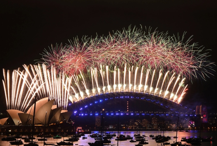 Đếm ngược 2021 Sydney màn trình diễn pháo hoa hoành tráng tại Cầu Cảng (màn hình news.com.au)