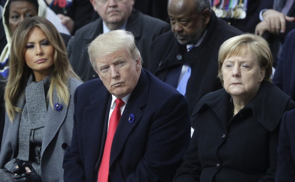 Tổng thống Mỹ Donald Trump, đệ nhất phu nhân Melania Trump và Thủ tướng Đức Angela Merkel. Bà Merkel cho rằng các Big Tech xóa tài khoản của Tổng thống Trump là có vấn đề (ảnh: Điện Kremlin).