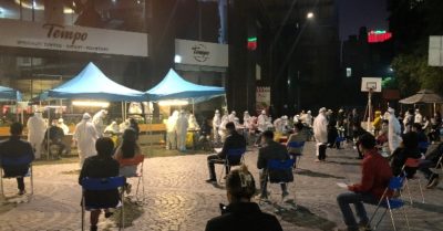 Phóng sự đêm đầu tiên bị phong toả vì Covid-19 của chung cư 88 Láng Hạ, Hà nội