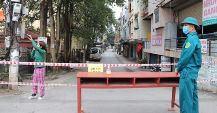 Tỉnh Hoà Bình cách ly nơi ở và nơi làm việc của hai ca mắc Covid-19.