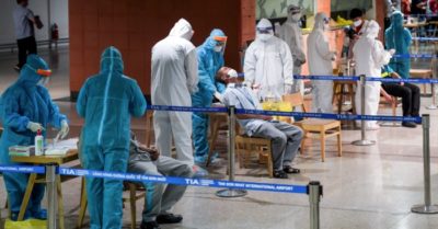 TP. HCM: Thêm hai ca nghi mắc Covid-19 liên quan đến ổ dịch Tân Sơn Nhất