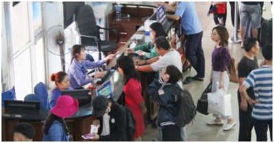 Hành khách dồn dập trả vé tàu Tết, Công ty đường sắt Sài Gòn hết sạch tiền trả lại khách