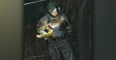 Cứu sống bé 6 tháng tuổi bị ném xuống sông khi cùng mẹ vượt biên