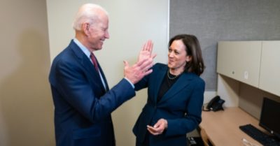 Ông Biden tạm chuyển giao quyền lực Tổng thống Mỹ cho bà Harris