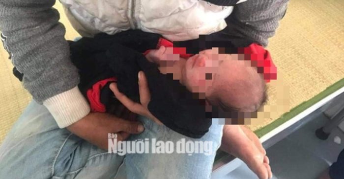Cháu bé đang được chăm sóc tại Bệnh viện Đa khoa khu vực Bắc Quảng Bình