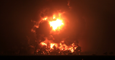 Video cháy nổ lớn tại nhà máy lọc dầu ở Indonesia