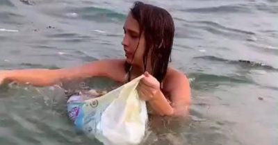 Video cô gái Nga nhặt rác khi tắm biển Phú Quốc hút 2,4 triệu view