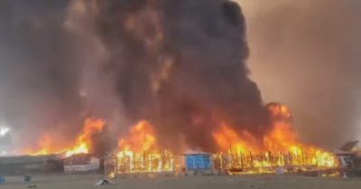 Video: Hỏa hoạn kinh hoàng ở trại tị nạn, hơn 560 người thương vong, 400 người mất tích