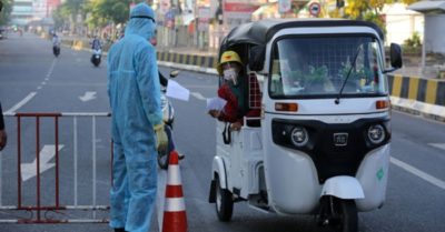 Số ca mắc COVID-19 tăng vọt trở lại, Campuchia đóng cửa tất cả chợ tại Phnom Penh