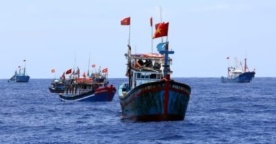 Trung Quốc ngang ngược tiếp tục cấm đánh bắt cá ở Biển Đông