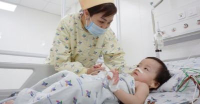 Bé Diệu Nhi được phẫu thuật hoàn chỉnh đường tiêu hóa