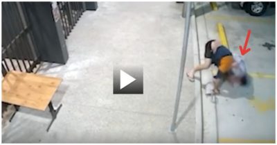 Video bị giật túi xách, cụ bà tung đòn  kẹp cổ khiến tên cướp ngã xuống đất