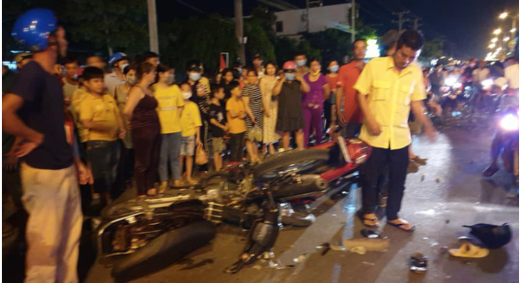 Hiện trường vụ tai nạn (ảnh dẫn từ trang cá nhân Duy Khánh).