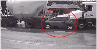 Video khoảnh khắc ôtô con bị ‘vo tròn’ giữa hai xe bồn khiến gia đình 5 người thiệt mạng