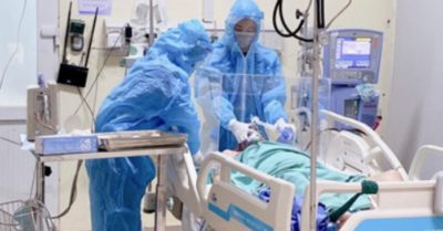 Cập nhật tối 13/5: Tình hình Covid-19 trong ngày; Ấn Độ: Giăng lưới để vớt xác người trên sông Hằng