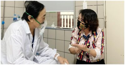 Nghệ sĩ Giang Còi nôn ra máu, nhập viện vì bệnh ung thư trở nặng