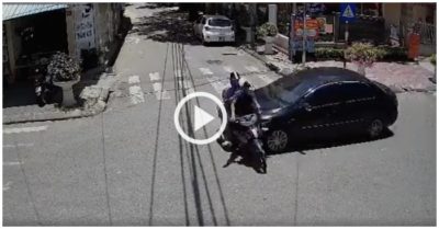 Khoảnh khắc ôtô tông văng xe máy giữa ngã tư, ai sai?