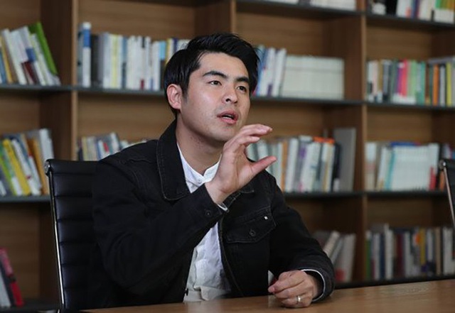  Lee Dong-jun, người đại diện của HLV Park phản ứng với các thông tin gây hiểu nhầm về tương lại vị HLV người Hàn Quốc ở Việt Nam (ảnh chụp màn hình báo Dân Trí).