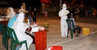 Một phụ nữ bán rau nhiễm Covid-19 chưa rõ nguồn lây, Hà Nội ra thông báo khẩn