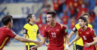Video: Xem lại 2 bàn thắng đánh bại ‘đàn hổ’ Malaysia, tuyển Việt Nam chạm tay vào lịch sử