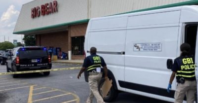 Nhân viên thu ngân siêu thị bị bắn tử vong vì nhắc khách đeo khẩu trang