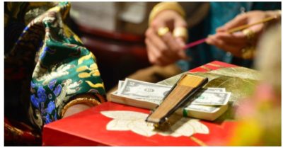 Hà Nội: 12 người tập trung hầu đồng giữa mùa dịch bị phạt 90 triệu đồng