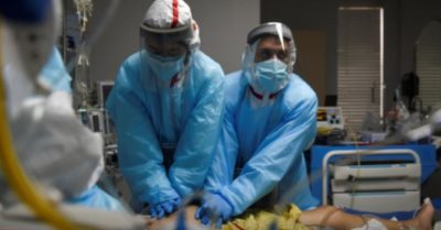 Bệnh viện quá tải vì Covid-19, người trúng đạn chờ hơn 10 ngày chưa được phẫu thuật