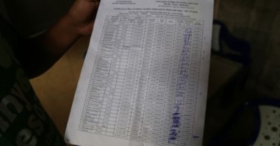 Vụ người dân được phát 15kg gạo nhưng phải ký nhận 1,5 triệu đồng: Chính quyền phường nói ‘lỗi kỹ thuật’